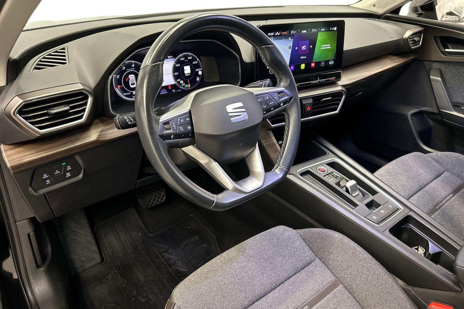 SEAT Leon Sportstourer vaihtoauto