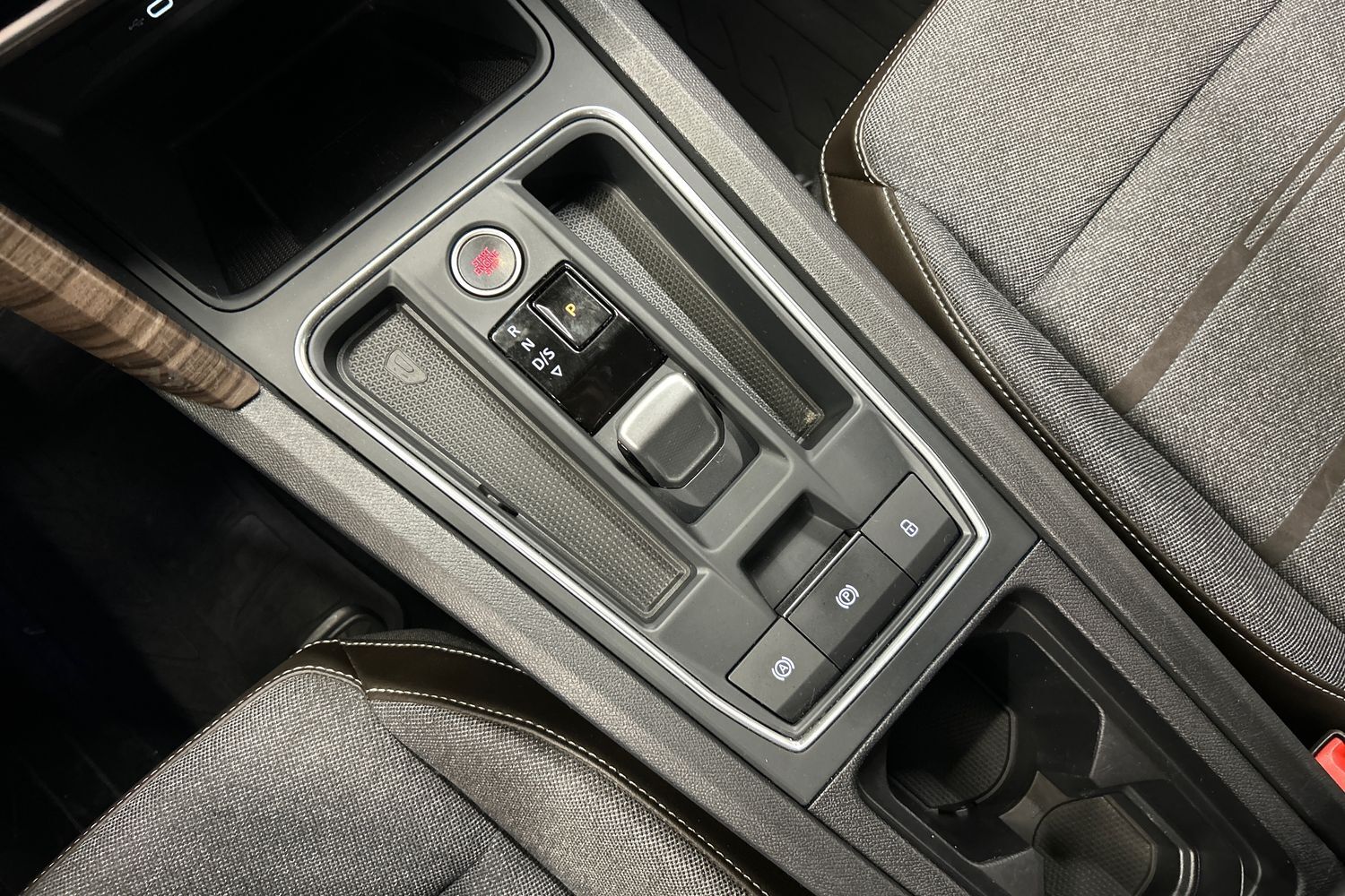 SEAT Leon Sportstourer vaihtoauto
