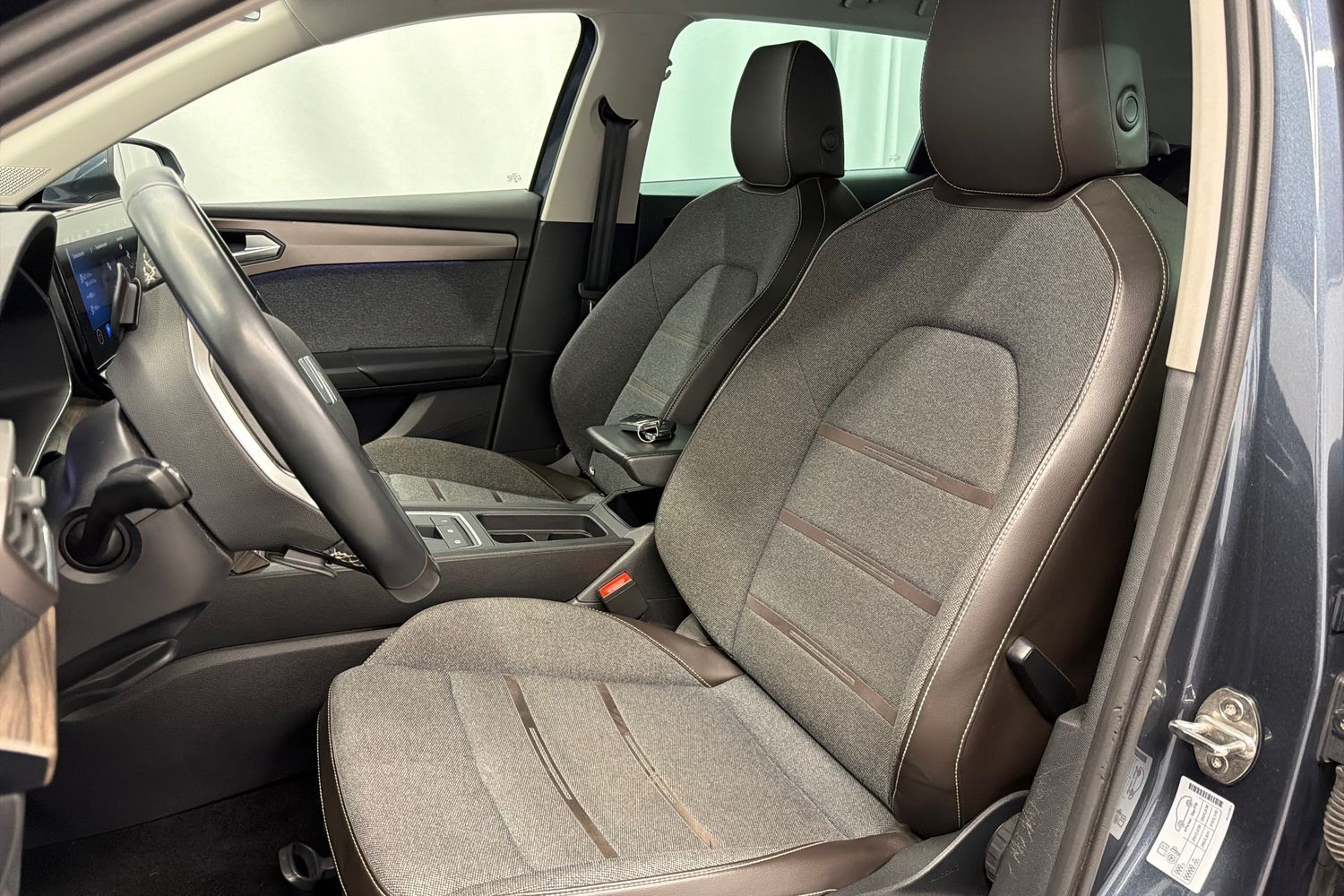 SEAT Leon Sportstourer vaihtoauto