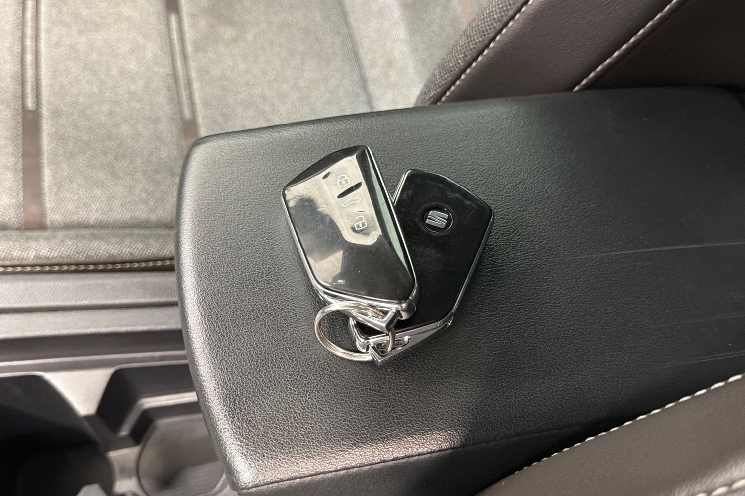 SEAT Leon Sportstourer vaihtoauto