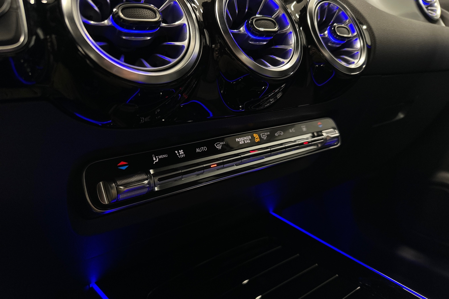 Mercedes-Benz EQA vaihtoauto