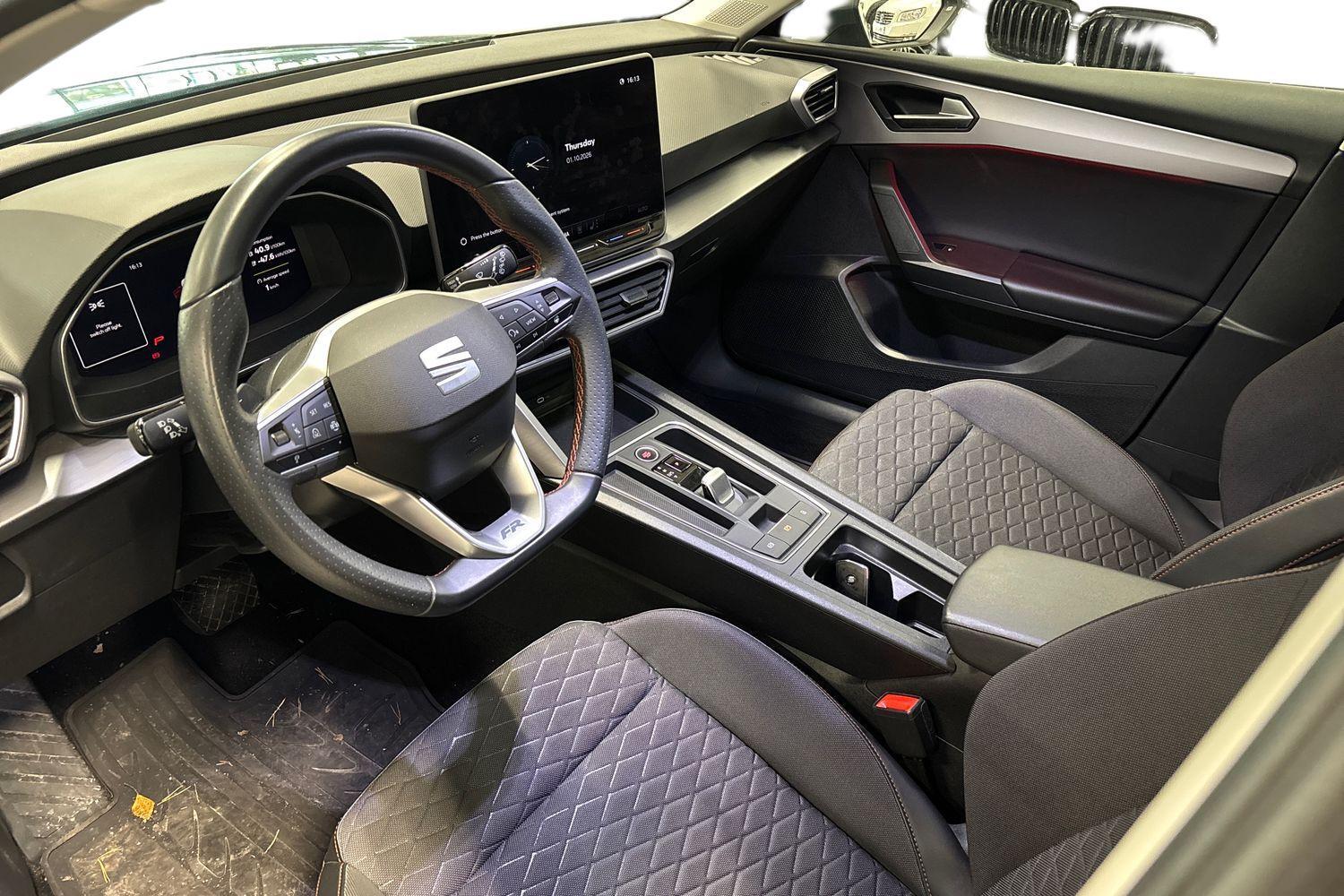 SEAT Leon Sportstourer vaihtoauto