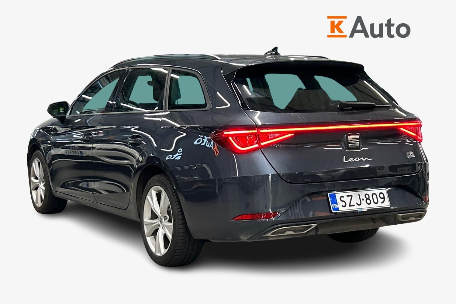 SEAT Leon Sportstourer vaihtoauto