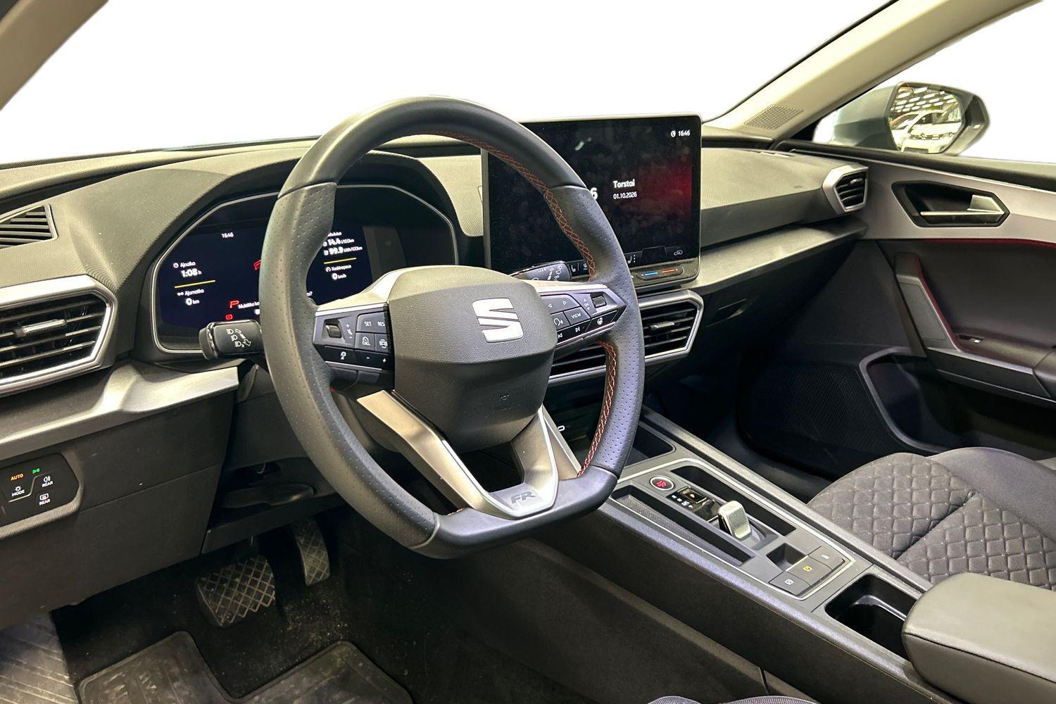 SEAT Leon Sportstourer vaihtoauto