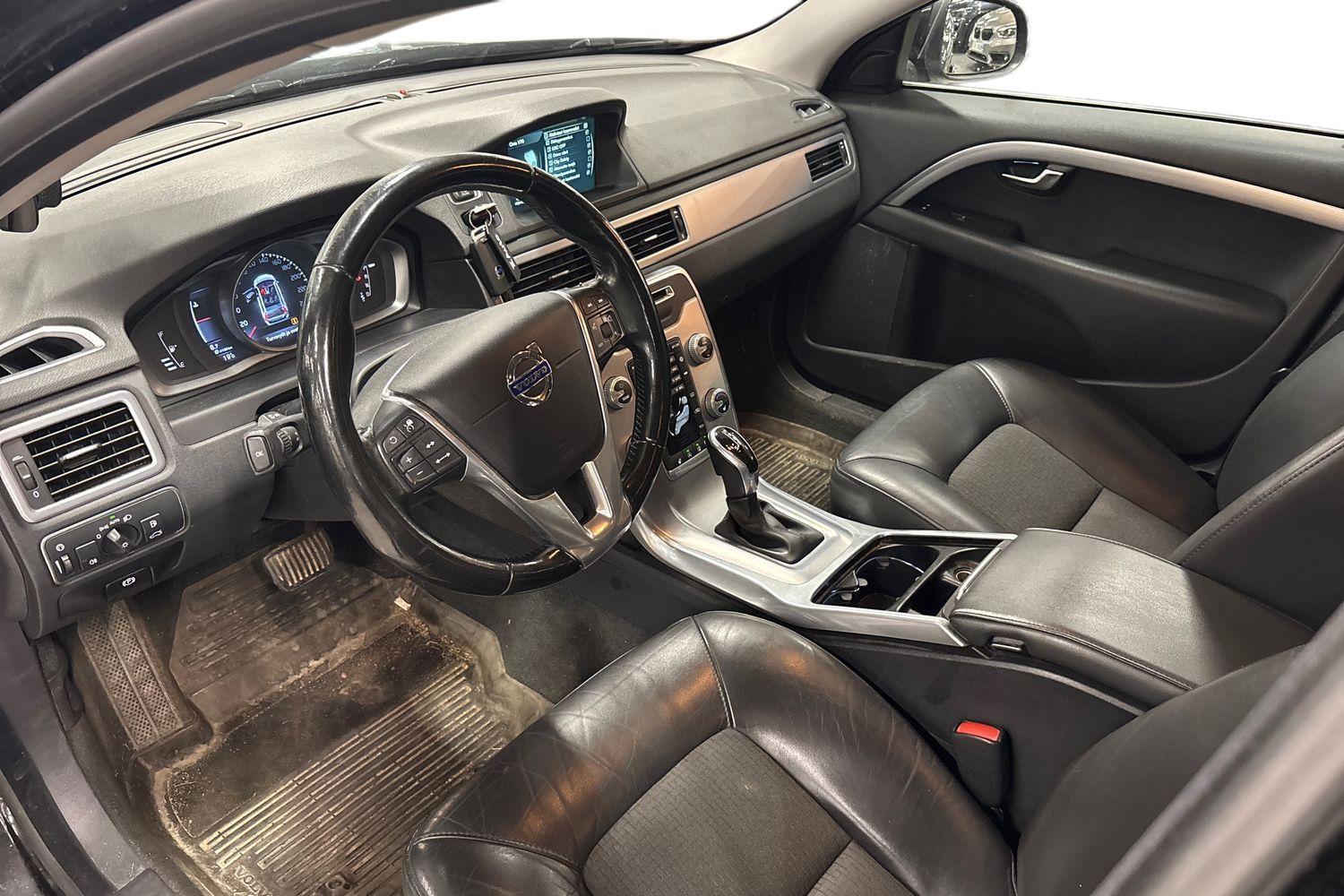 Volvo V70 vaihtoauto