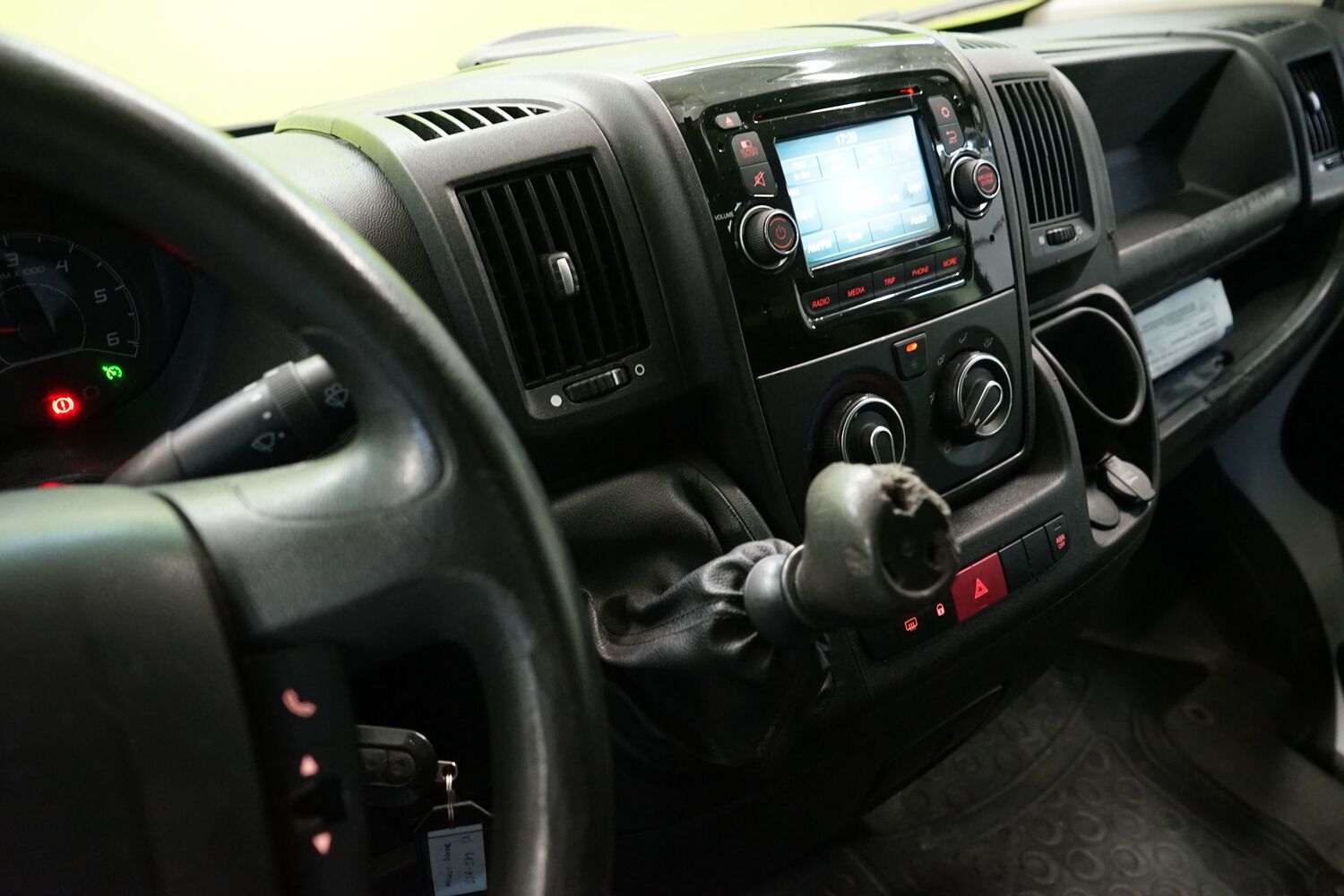 Peugeot Boxer vaihtoauto
