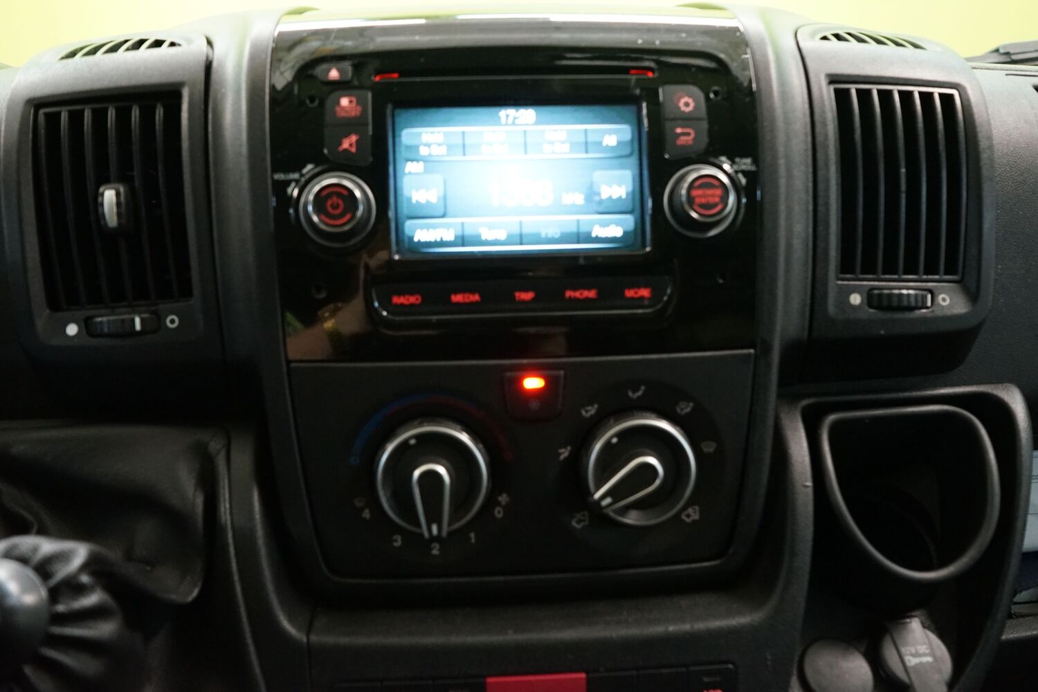 Peugeot Boxer vaihtoauto