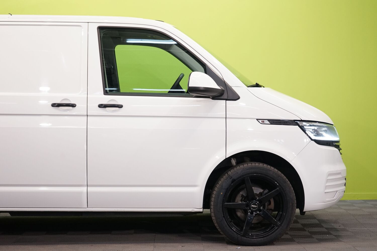 Volkswagen Transporter vaihtoauto