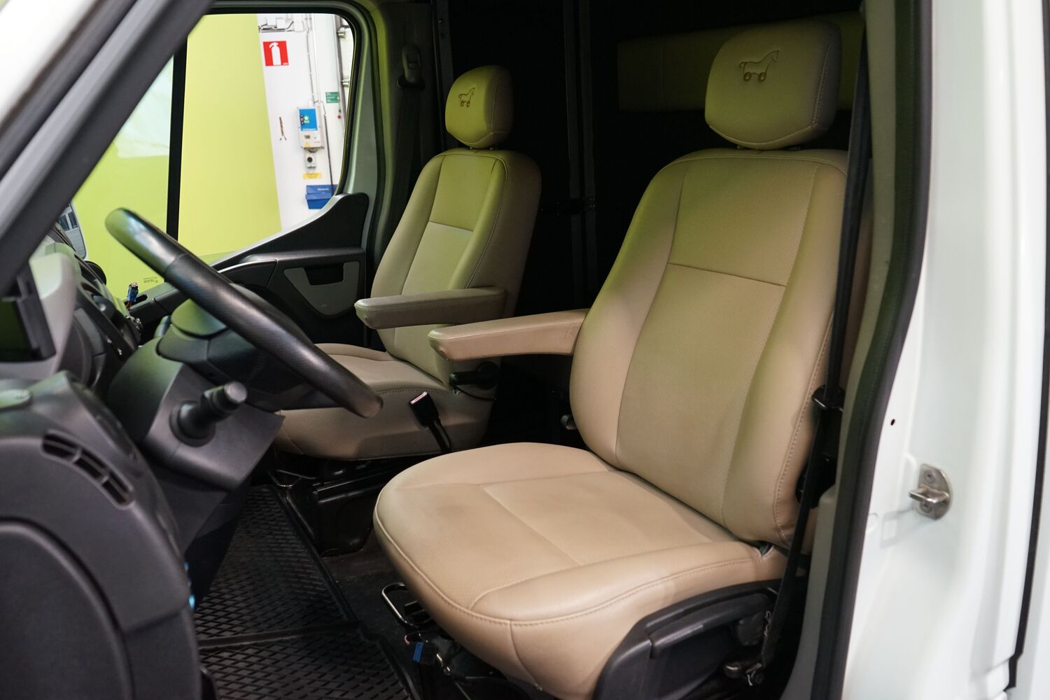 Opel Movano vaihtoauto