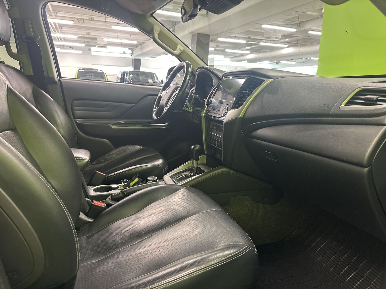 Mitsubishi L200 vaihtoauto