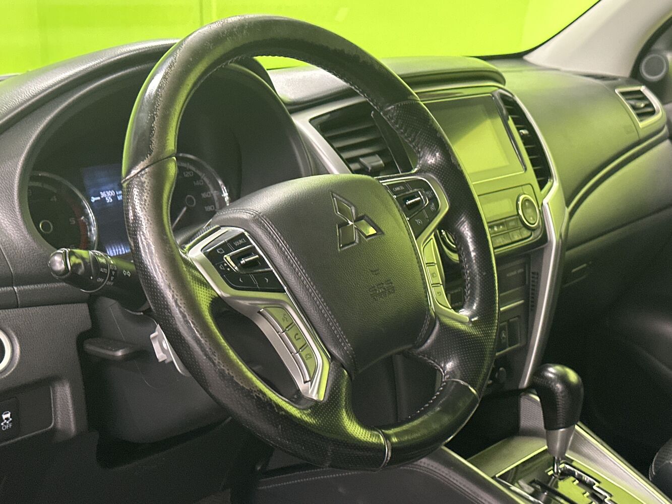 Mitsubishi L200 vaihtoauto