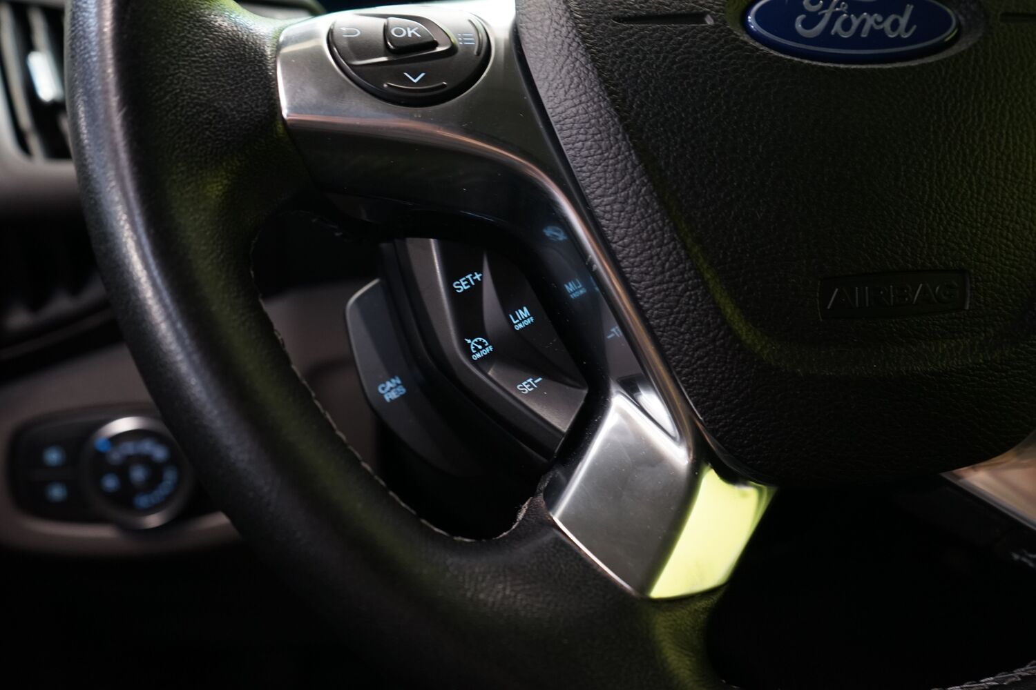 Ford Transit Connect vaihtoauto