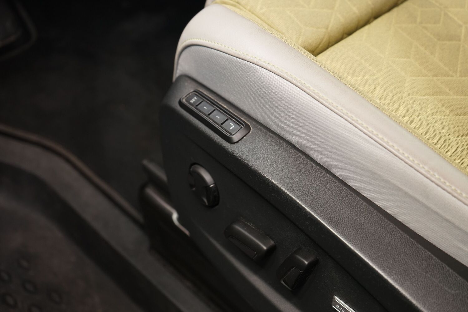 Volkswagen ID. Buzz vaihtoauto