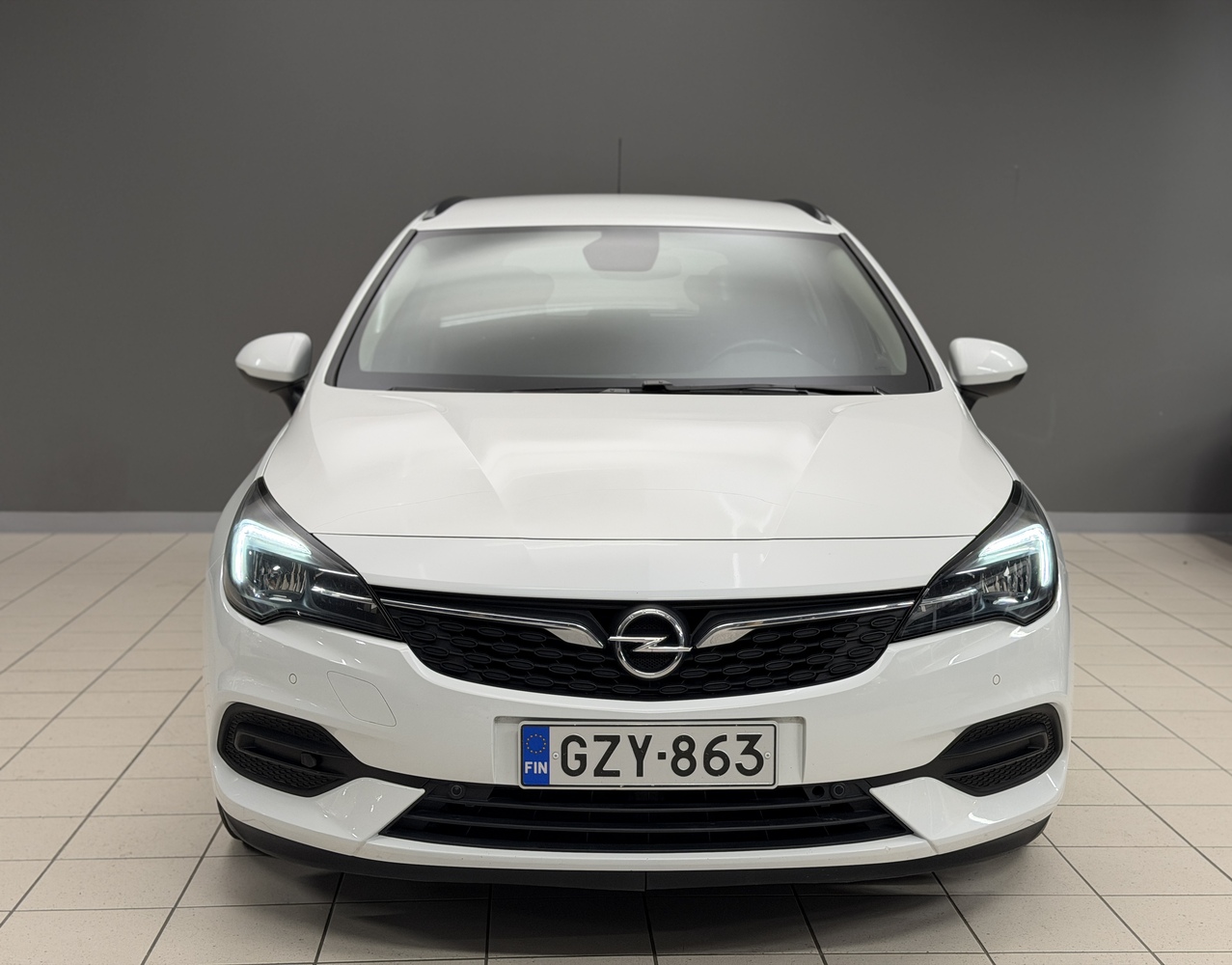 Opel Astra vaihtoauto