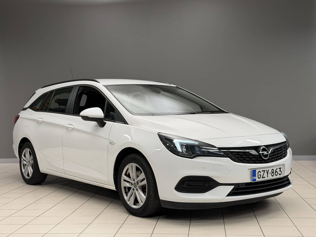 Opel Astra vaihtoauto
