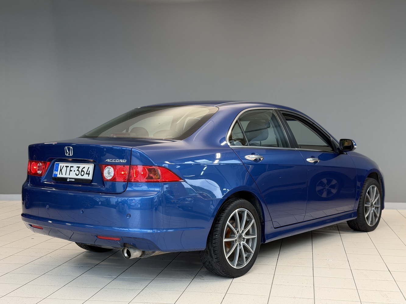 Honda Accord vaihtoauto