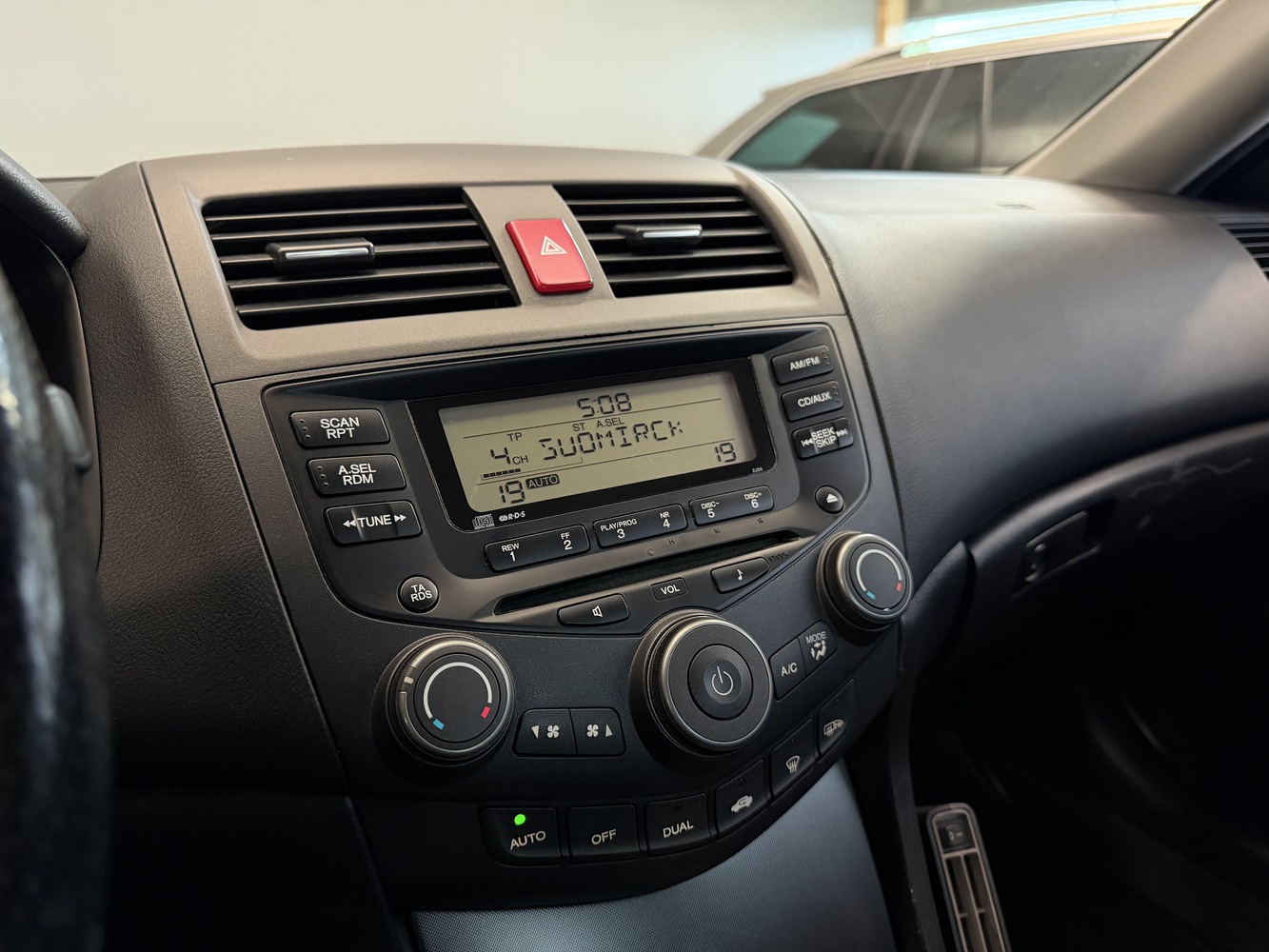Honda Accord vaihtoauto