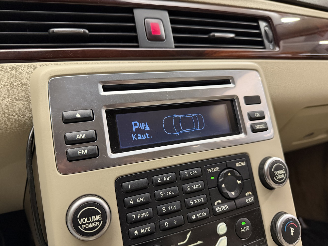Volvo XC70 vaihtoauto