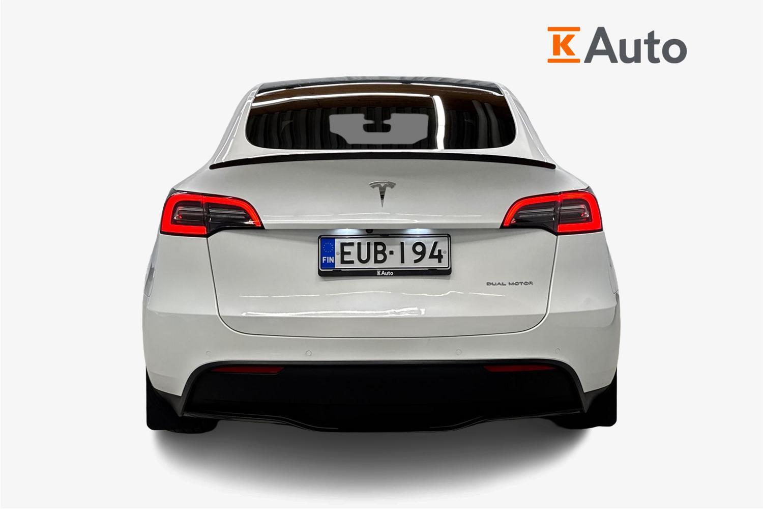 Tesla Model Y vaihtoauto