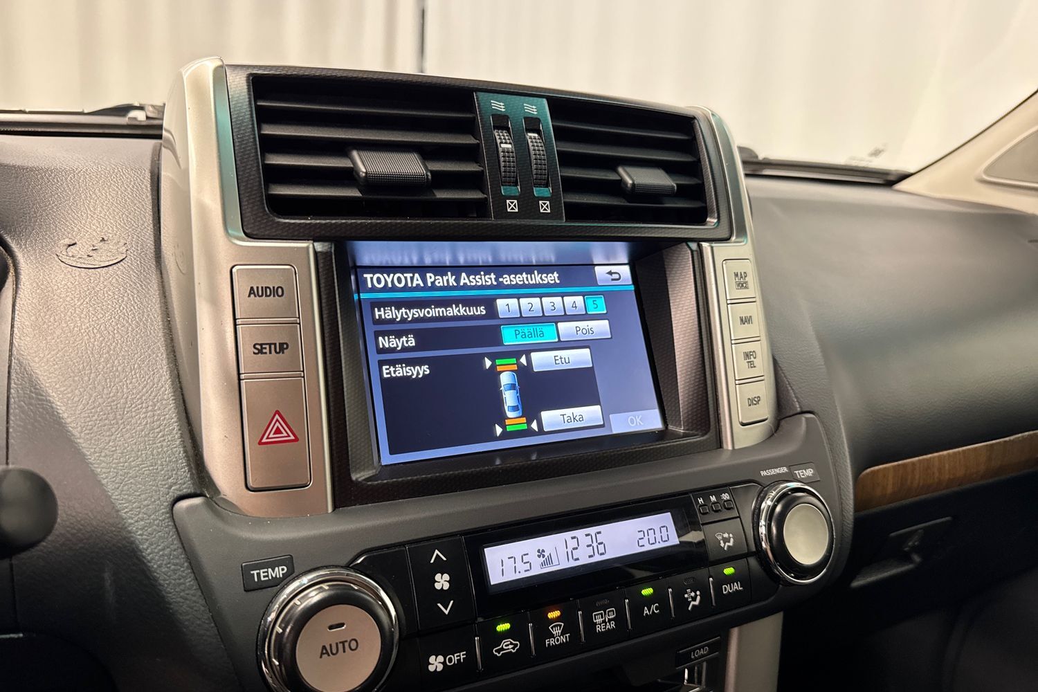 Toyota Land Cruiser vaihtoauto