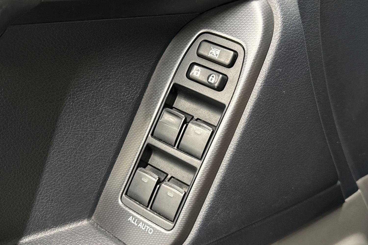 Toyota Land Cruiser vaihtoauto