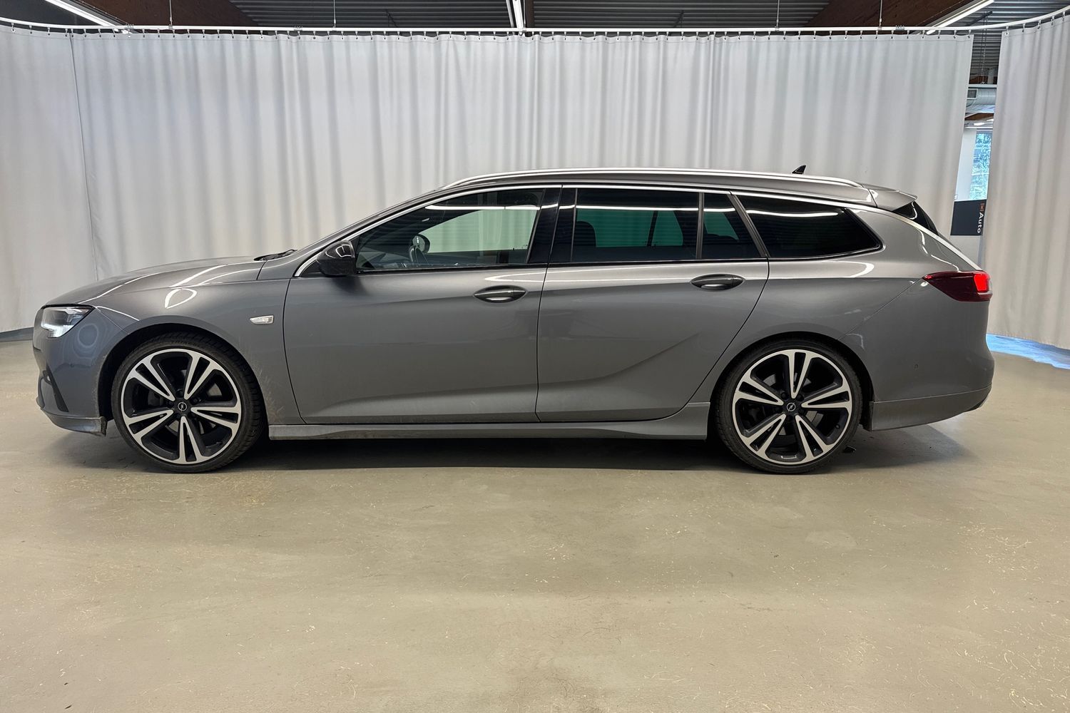 Opel Insignia vaihtoauto