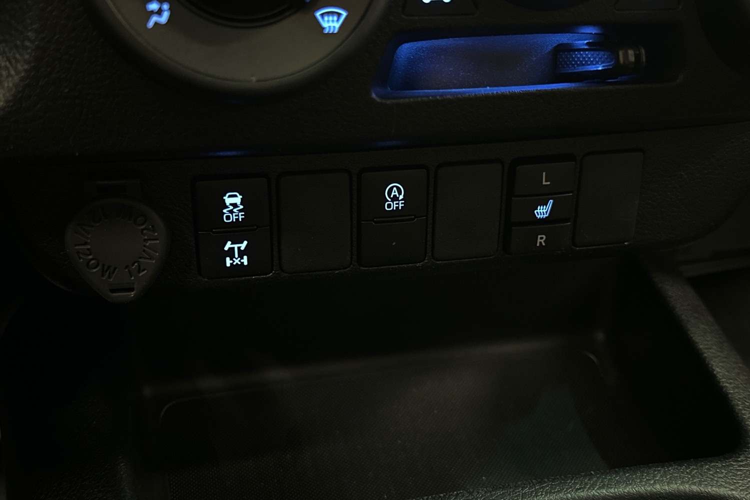 Toyota Hilux vaihtoauto