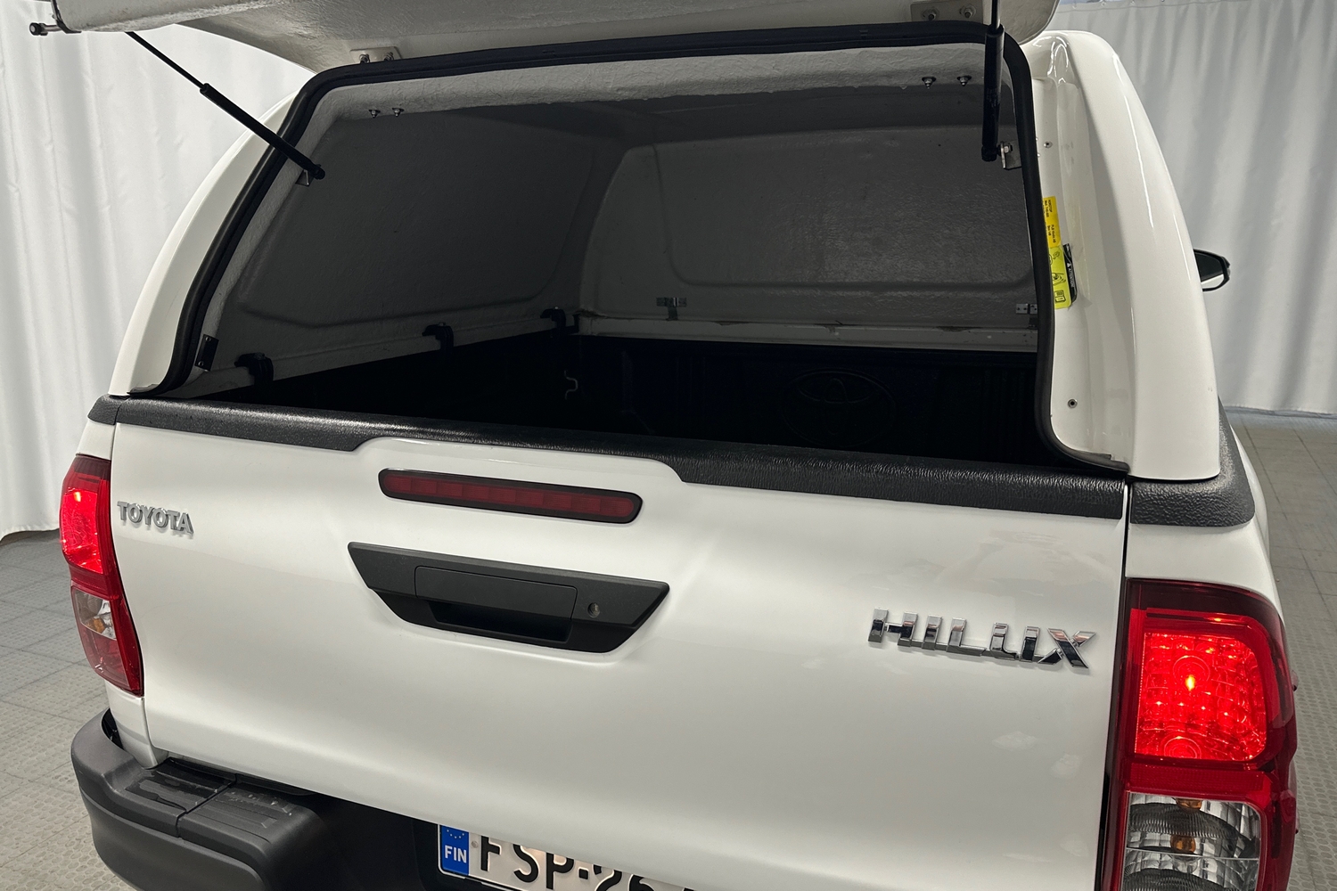 Toyota Hilux vaihtoauto