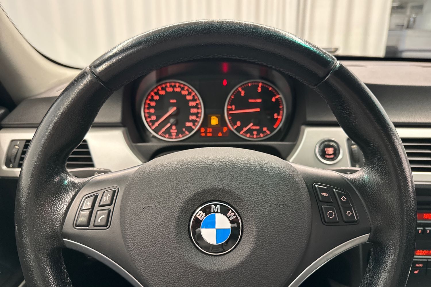 BMW 318 vaihtoauto