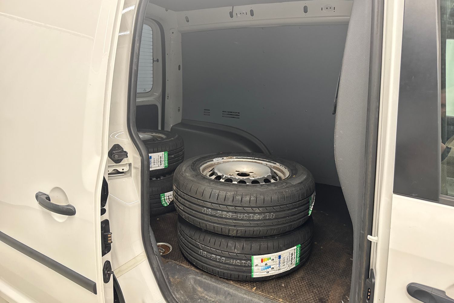 Volkswagen Caddy vaihtoauto