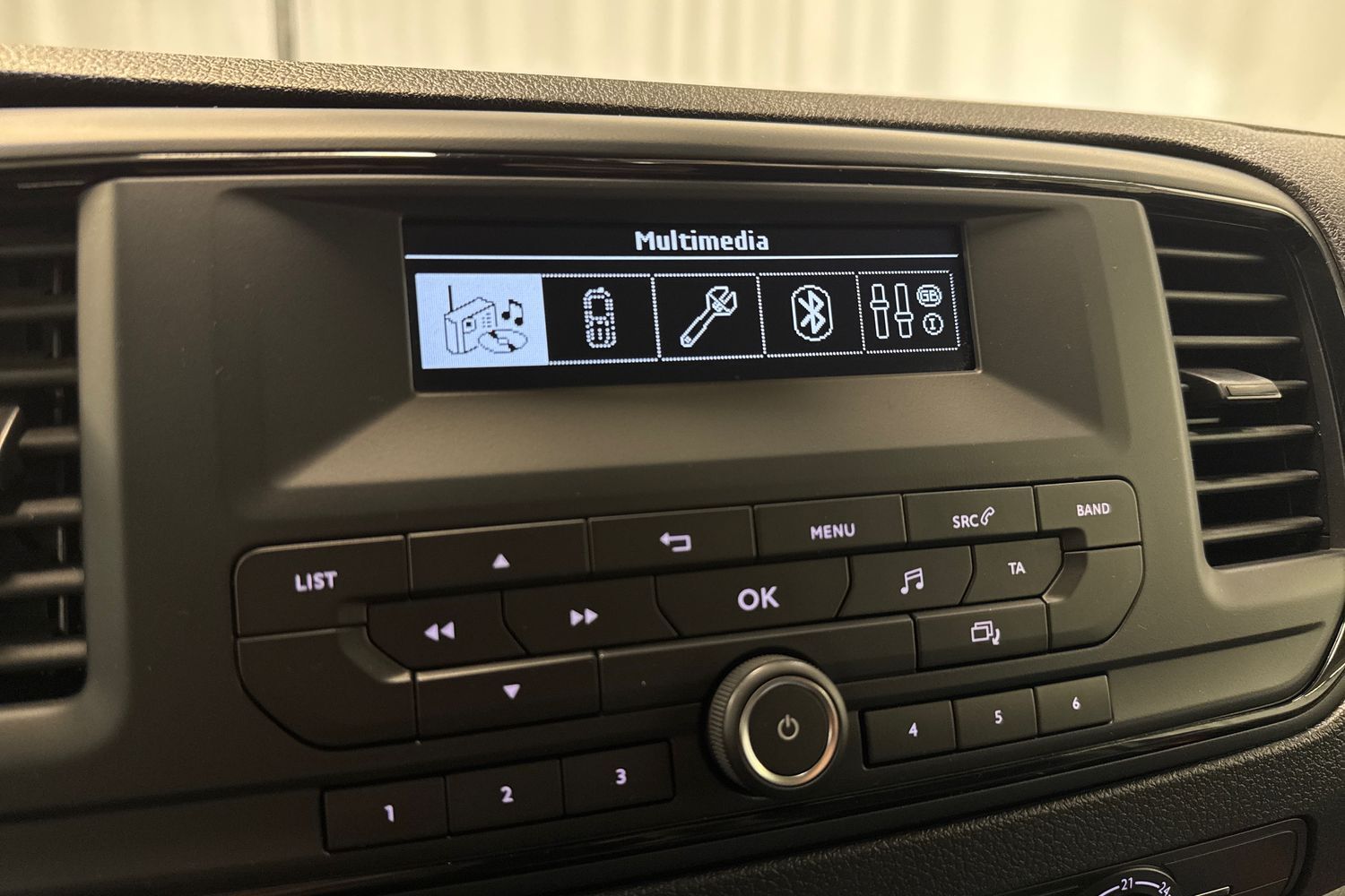 Opel Vivaro vaihtoauto