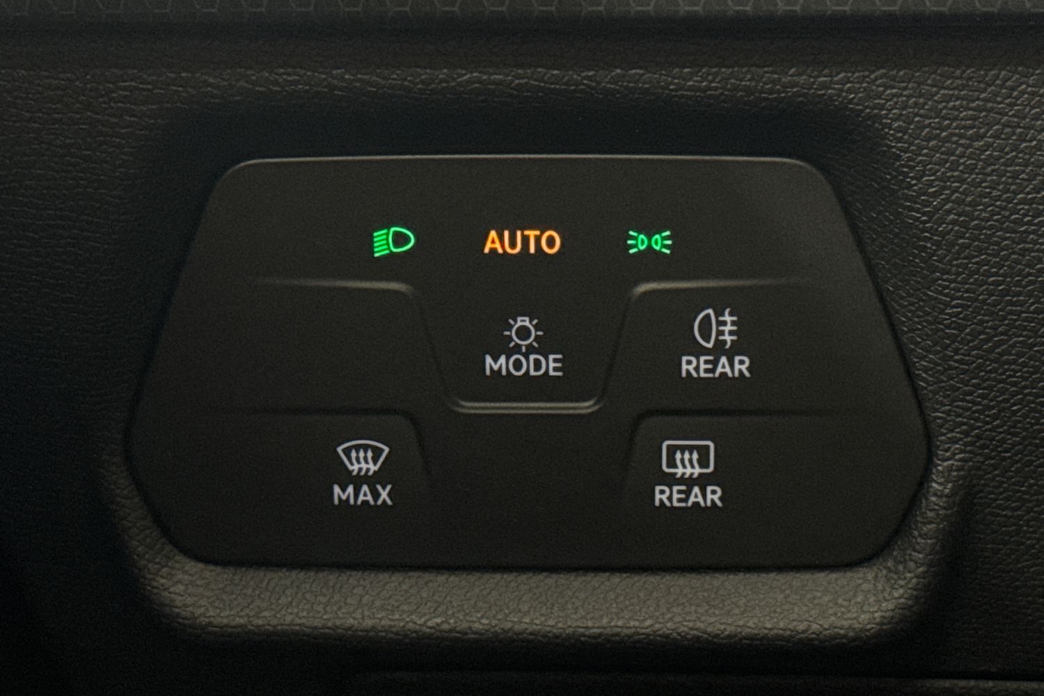 SEAT Leon vaihtoauto