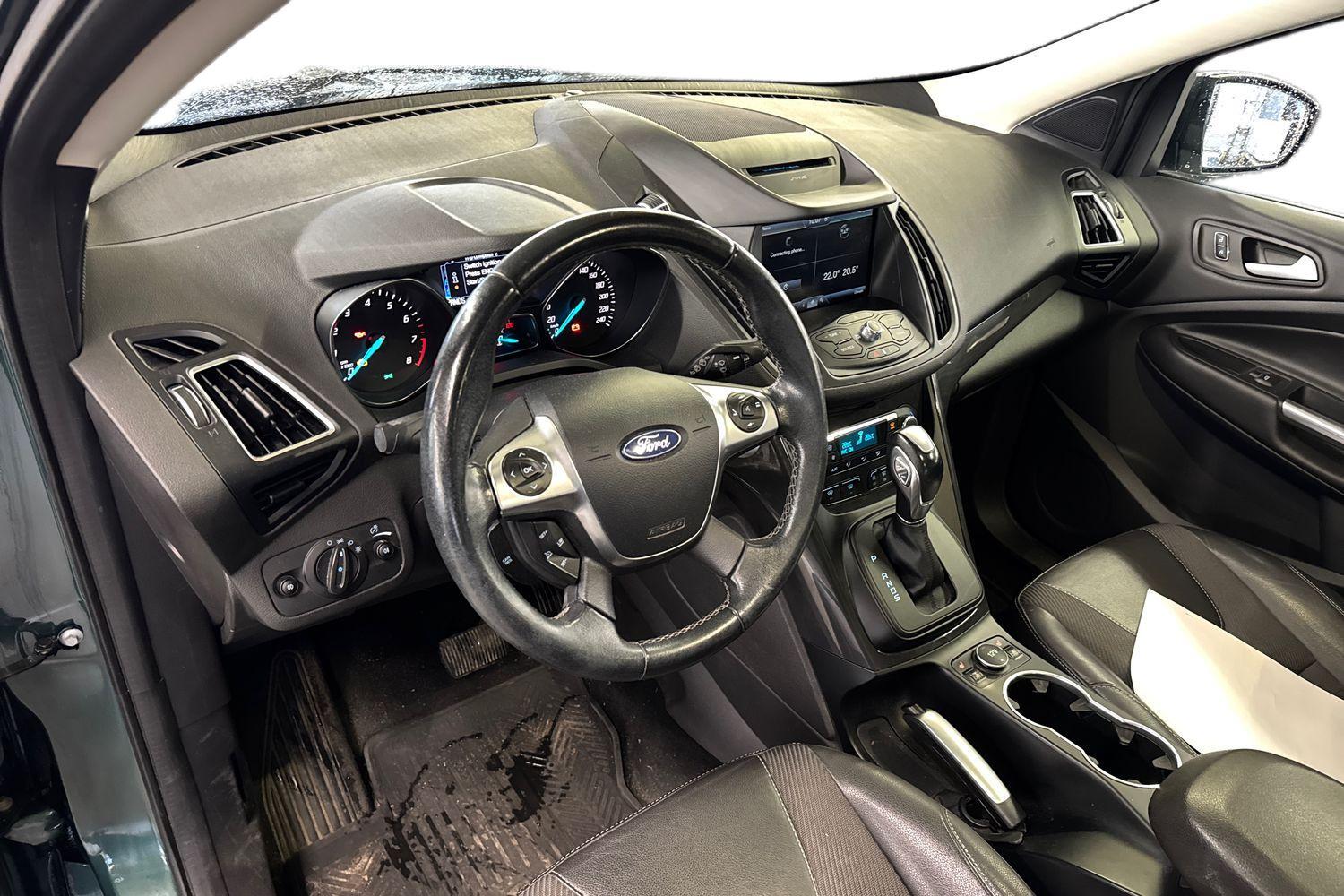 Ford Kuga vaihtoauto