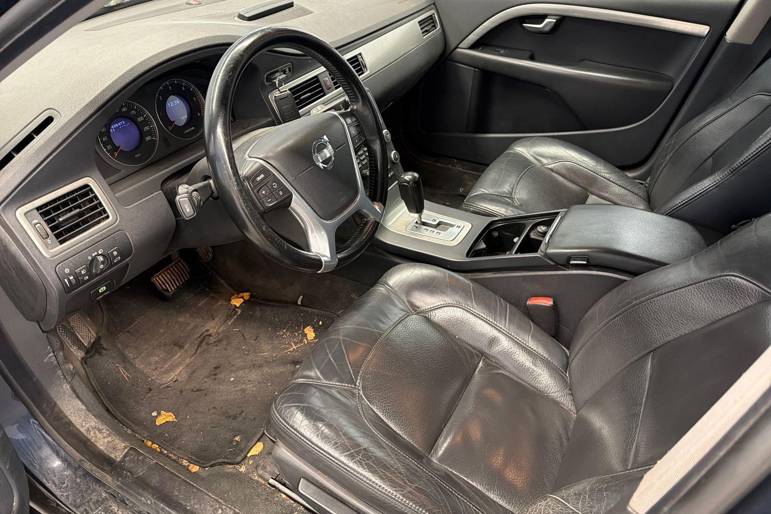 Volvo V70 vaihtoauto