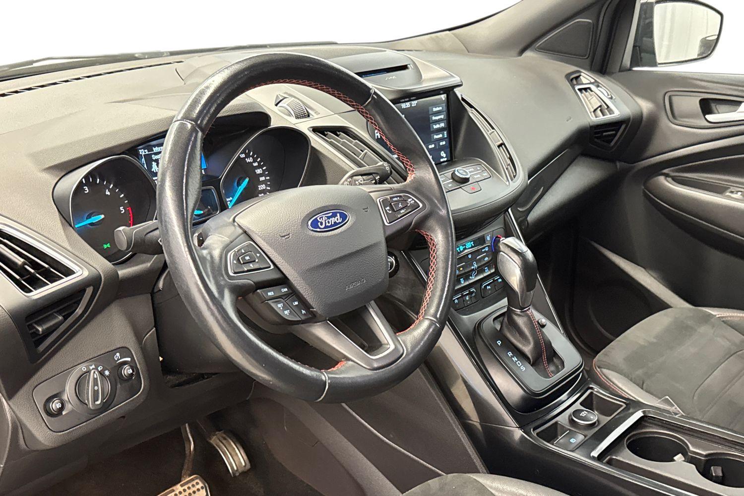 Ford Kuga vaihtoauto