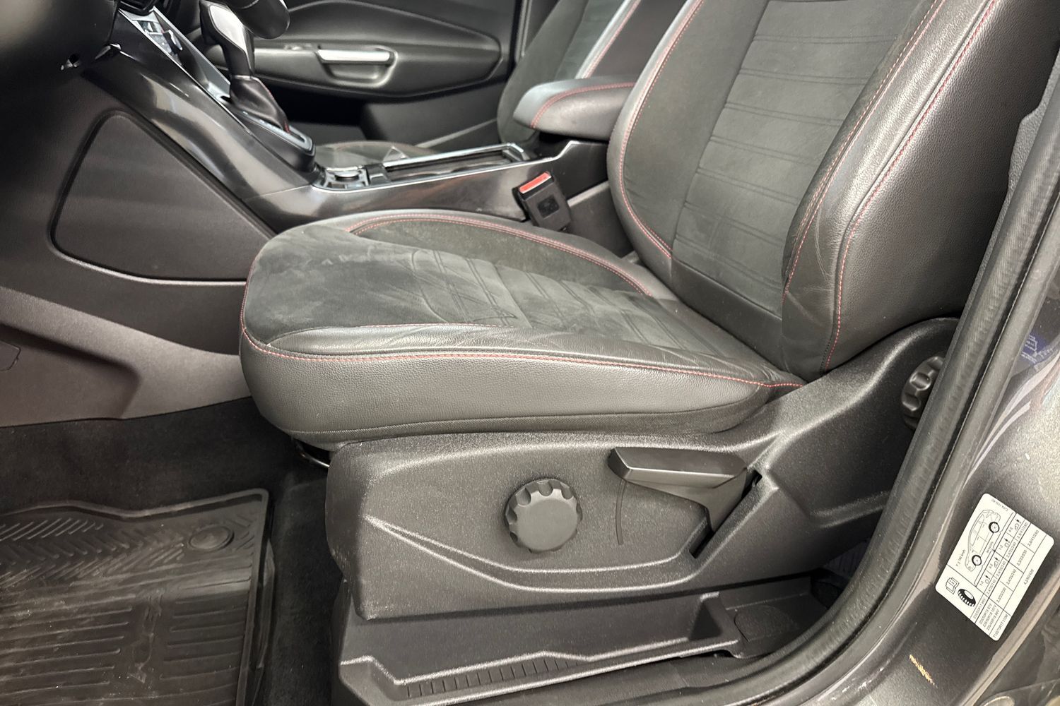 Ford Kuga vaihtoauto