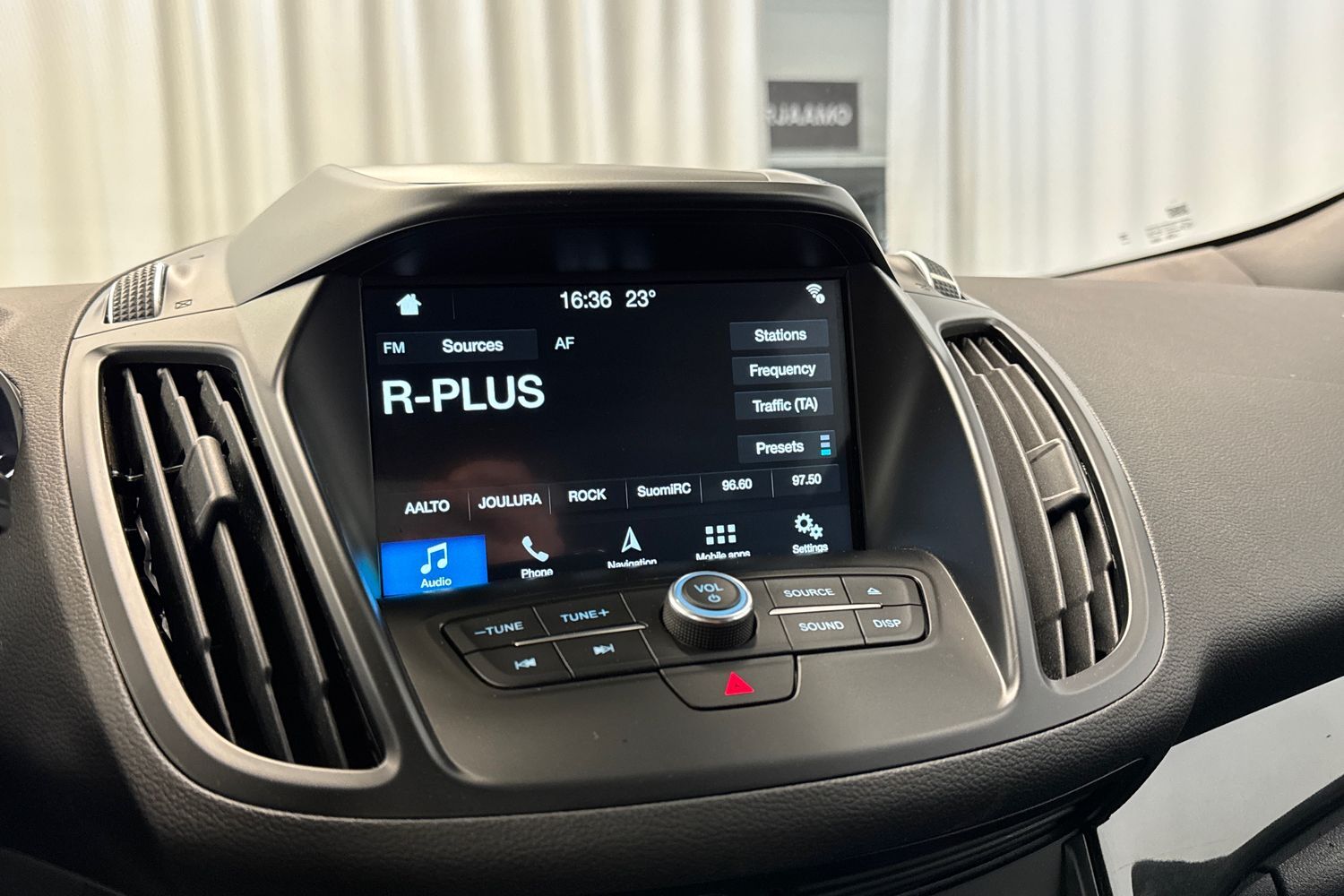 Ford Kuga vaihtoauto