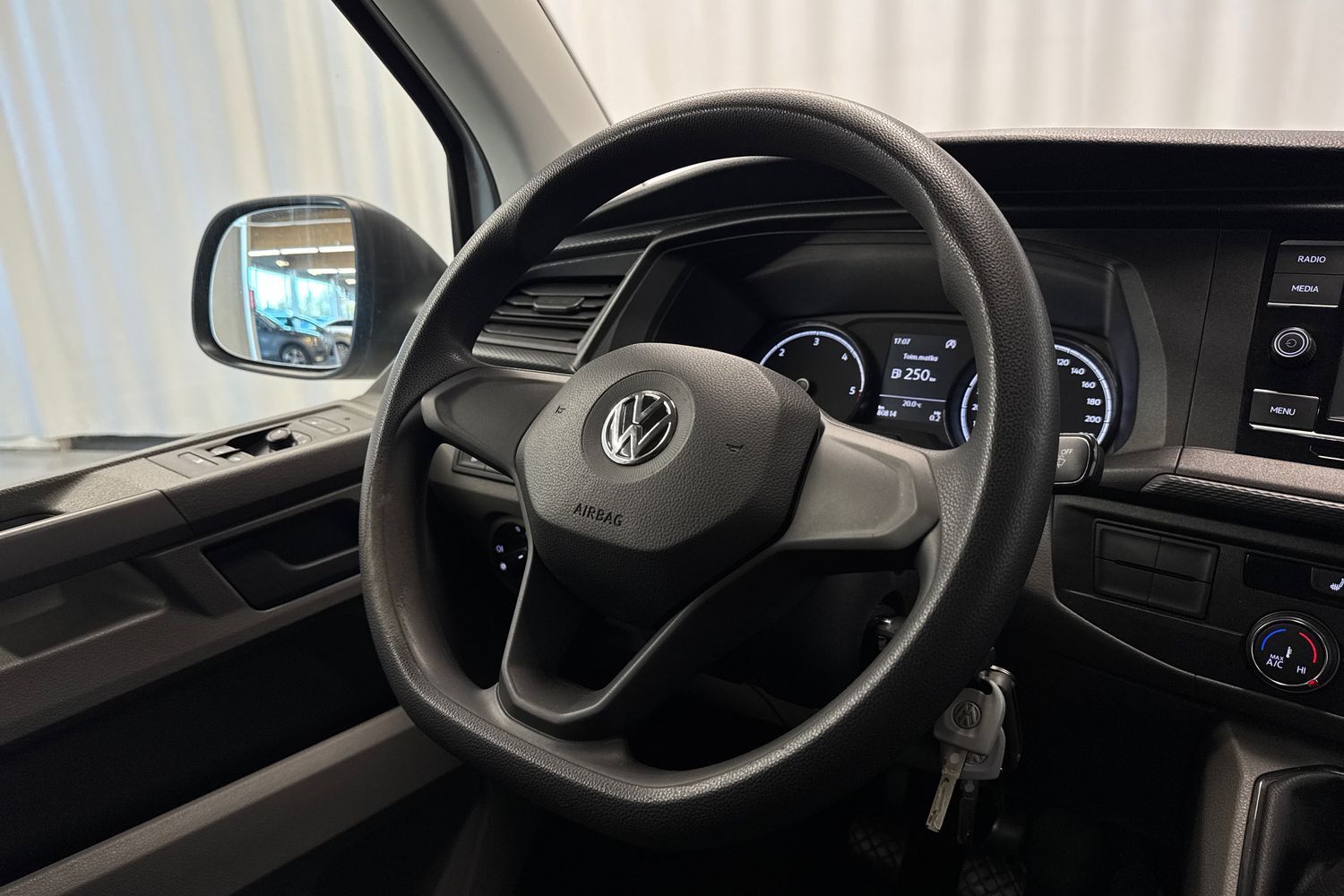 Volkswagen Transporter vaihtoauto