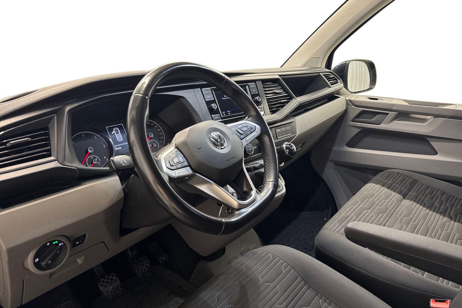 Volkswagen Caravelle vaihtoauto