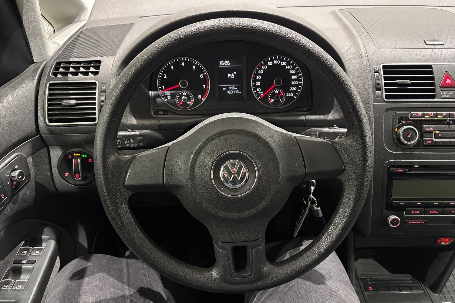 Volkswagen Touran vaihtoauto