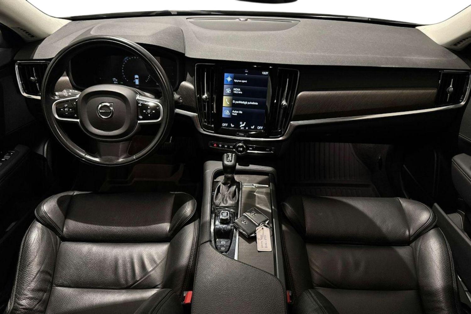 Volvo V90 Cross Country vaihtoauto