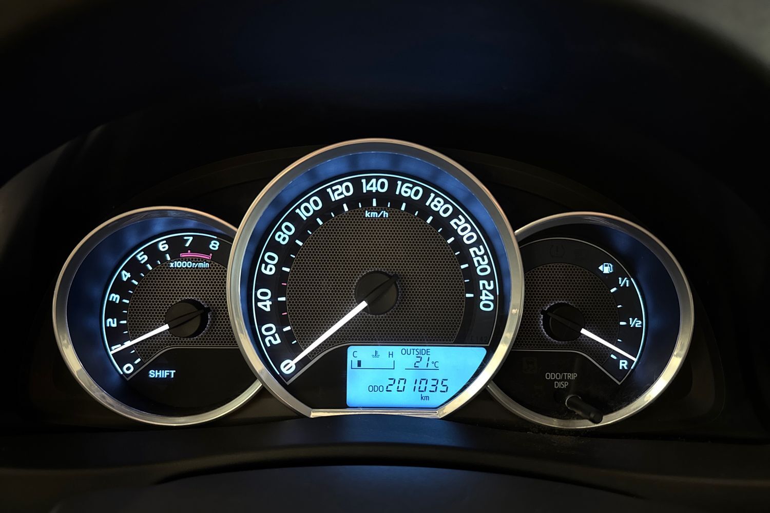 Toyota Auris vaihtoauto
