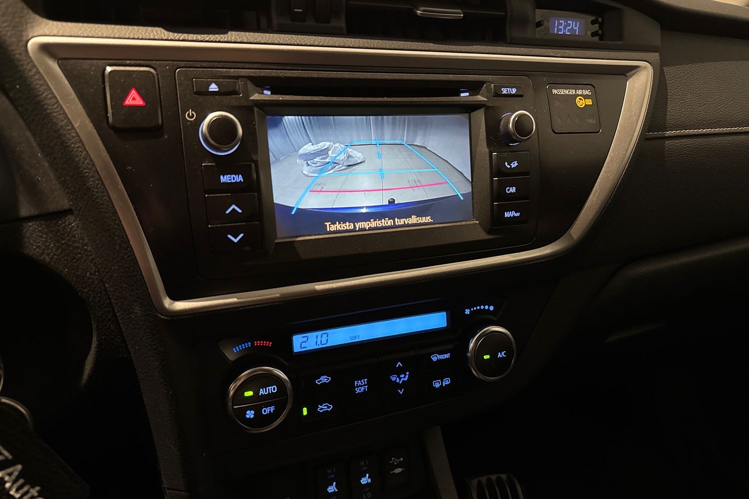 Toyota Auris vaihtoauto