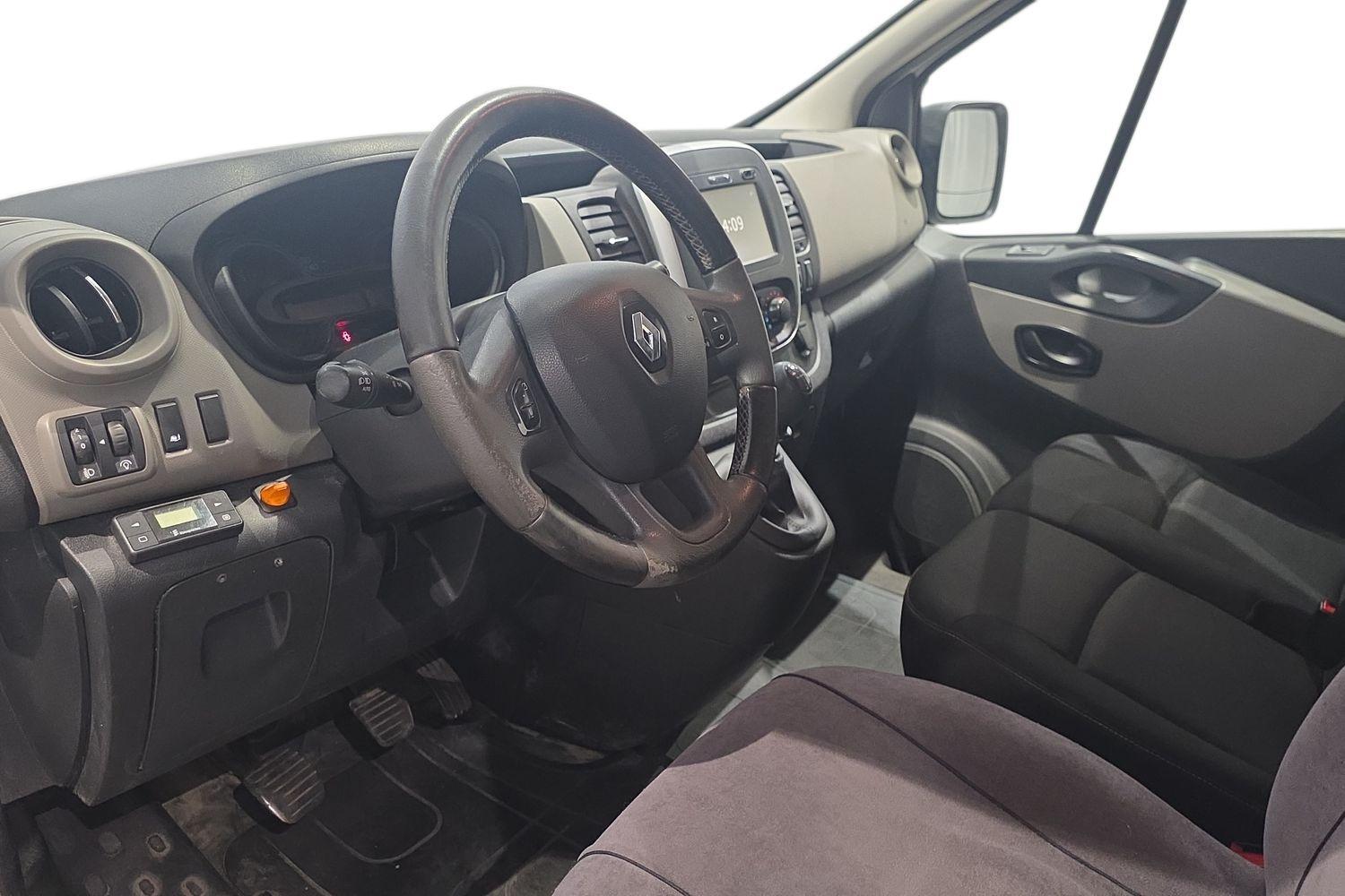 Renault Trafic vaihtoauto