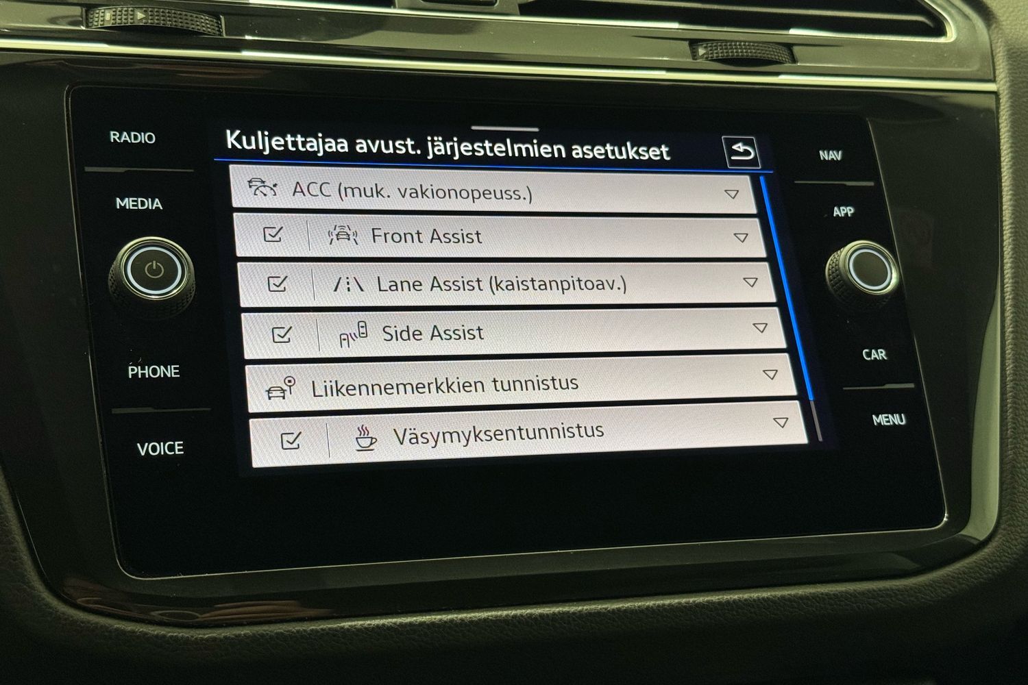 Volkswagen Tiguan vaihtoauto