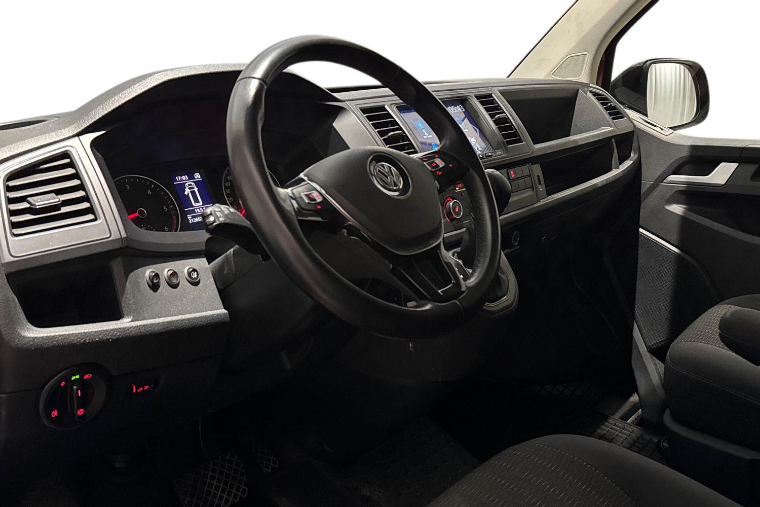 Volkswagen Caravelle vaihtoauto