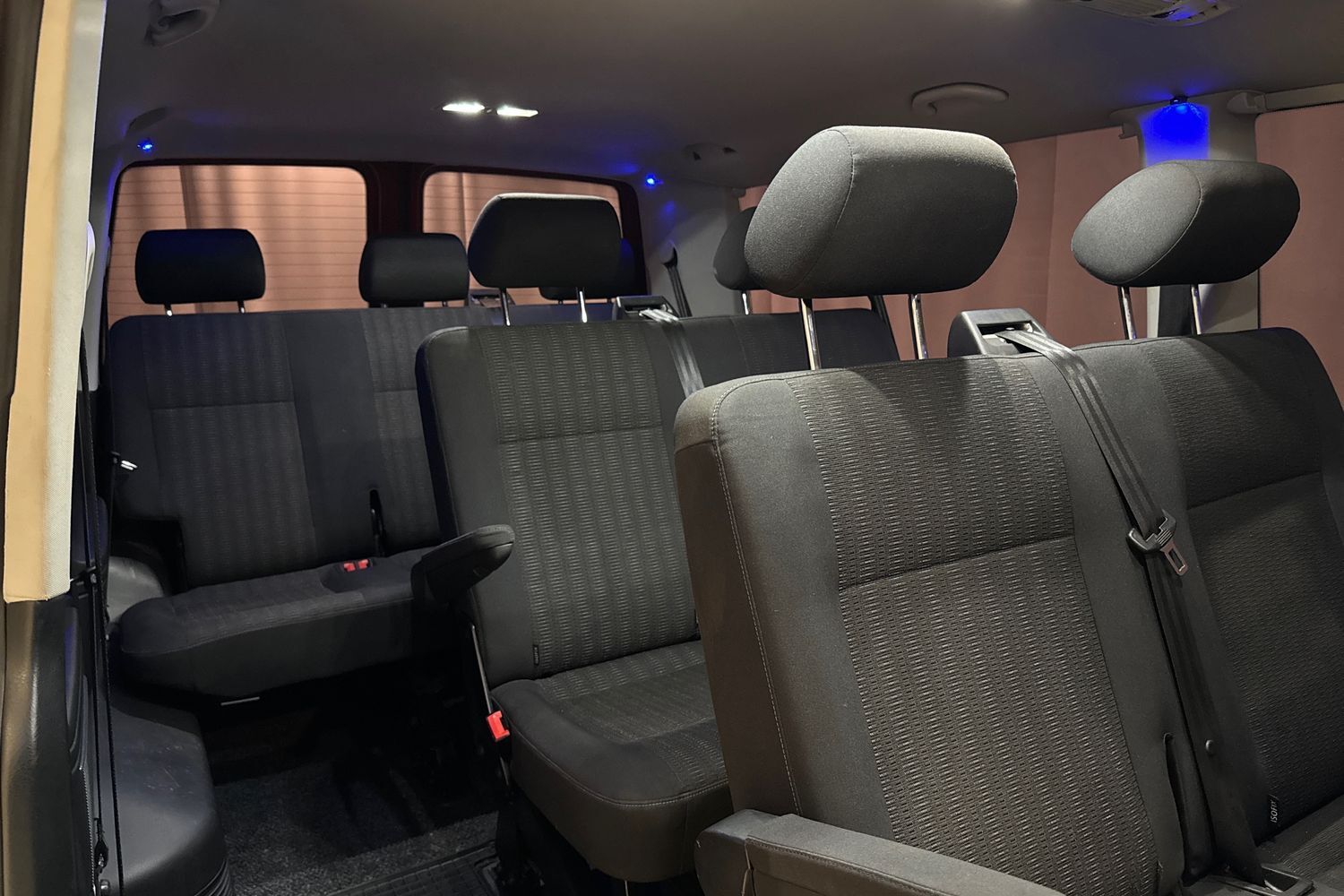 Volkswagen Caravelle vaihtoauto