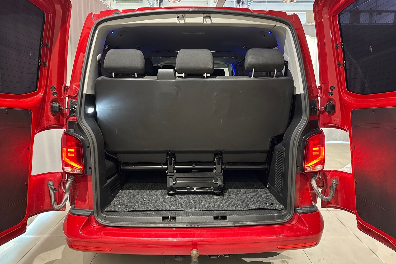 Volkswagen Caravelle vaihtoauto