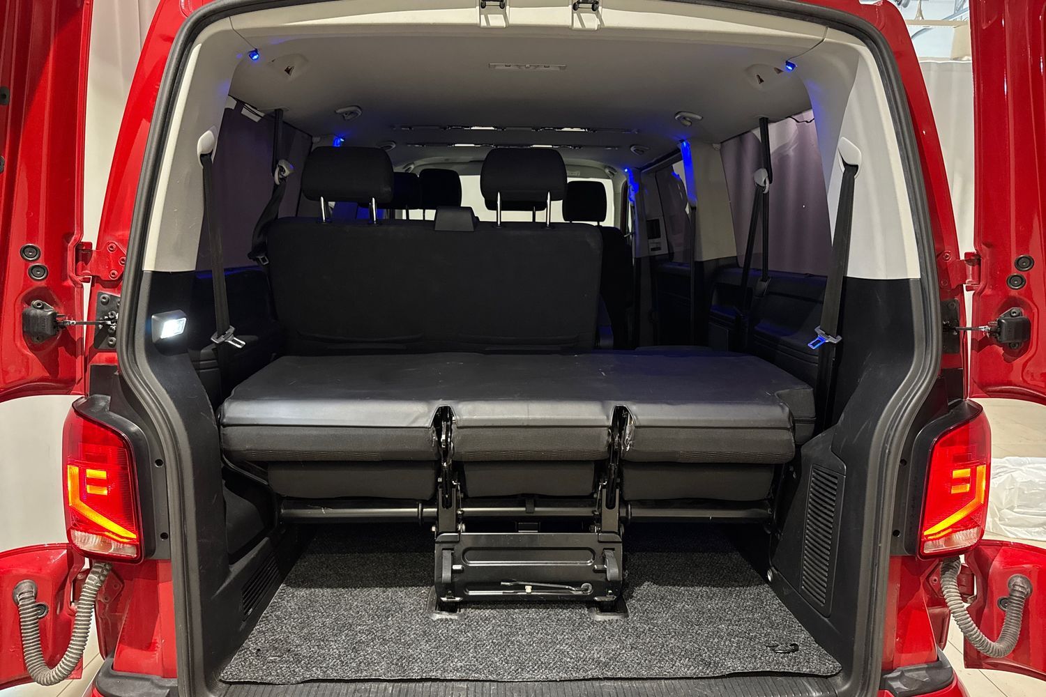 Volkswagen Caravelle vaihtoauto