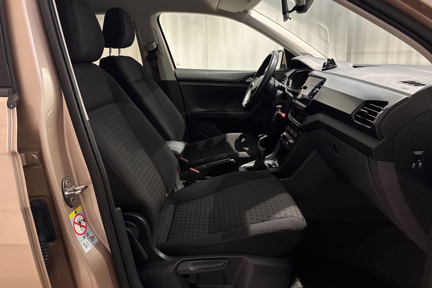 Volkswagen T-Cross vaihtoauto